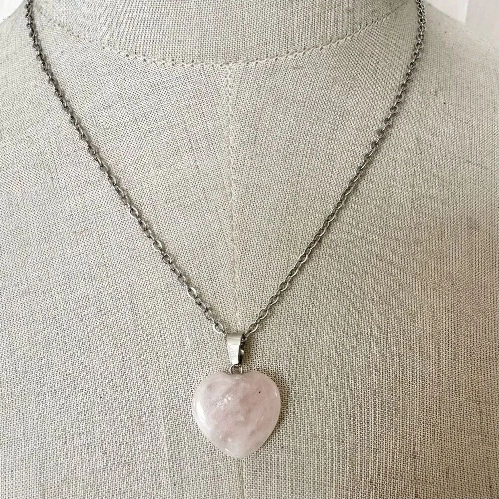 Rose Quartz heart pendant necklace